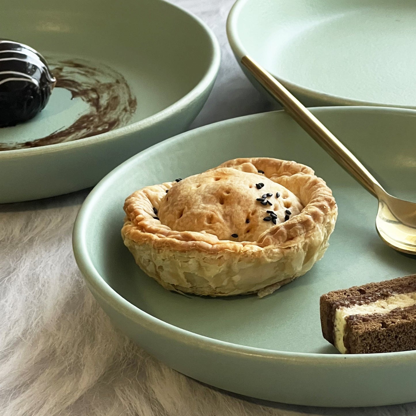 Premium Ceramic Sage Green Salad / Dessert Plate