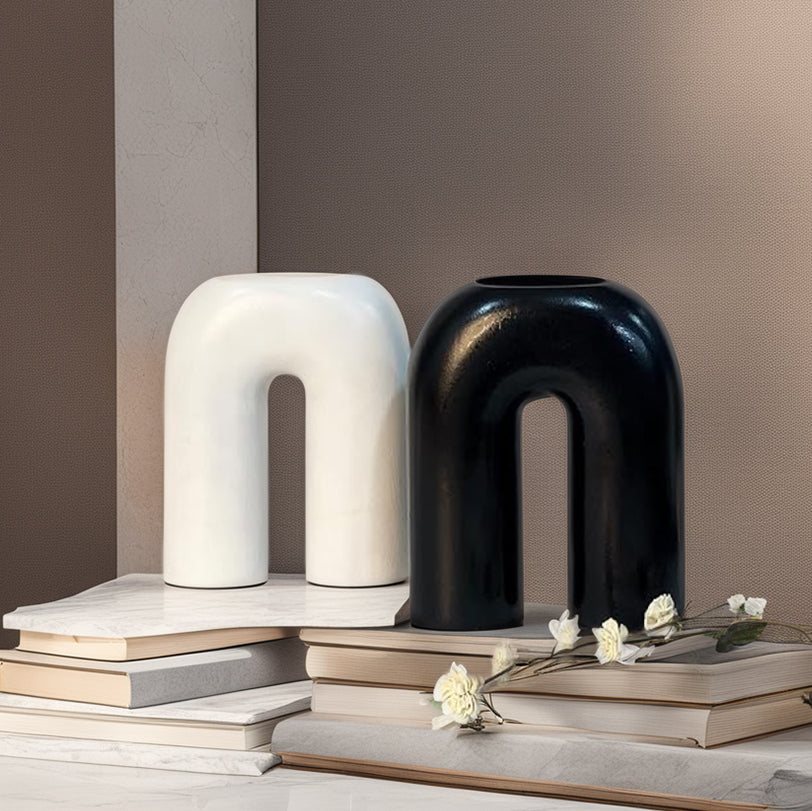 Inverted U Vase - Set of 2 (Black and White)